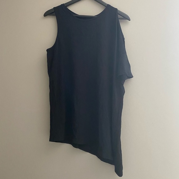 TopShop Asymmetricalone sleeve top - Picture 1 of 4